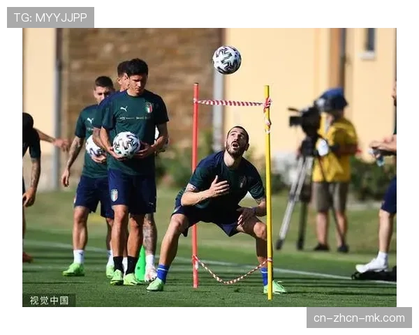 更衣室领袖：博努奇回归意甲，在训练中指导弗罗西诺内年轻后卫