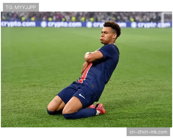 巴黎圣日耳曼4-2朗斯，恩里克的“无固定中锋”阵型依靠姆巴佩与登贝莱轮番冲击